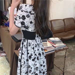 Đầm Chữ A Tay Ngắn Cổ Chữ V Họa Tiết Hoa Thời Trang Sành Điệu Cho Nữ-3