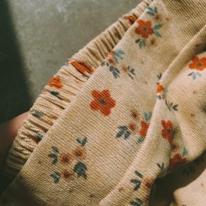 [KÈM ẢNH CẬN CHẤT VẢI] Cardigan len vintage x Chân váy hoa nhí - Dreamynt-5