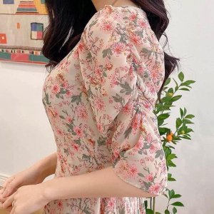 VNU220 - VÁY HOA HỒNG LÁ XANH CỔ VUÔNG TAY NHÚN-3