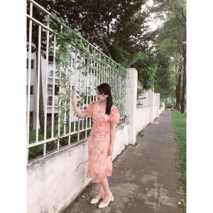 Váy đầm hoa nữ ngắn tay dáng dài hoa cam cổ tròn nhún eo YAME-4