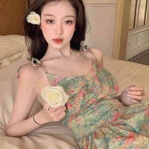 Đầm Hai Dây Họa Tiết Hoa Phong Cách Mới 2022 Cho Nữ-8