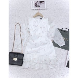 VÁY VOAN TRẮNG HOA NHÍ CỔ V VẠT BÈO-9