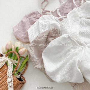 Đầm xòe hoa nổi tay phồng VM STYLE 2 tầng thời trang nữ ulzzang 22VD02KI2101-4