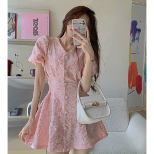 Váy gấm hở lưng hoạ tiết nổi tay bồng xinh xắn-6