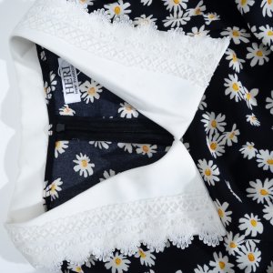 Váy hoa nhí HECCI phối cổ ren dáng xòe nữ tính V72-5