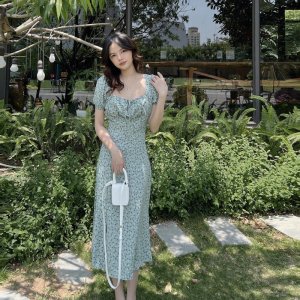 Váy hoa nhí vintage, đầm hoa cổ vuông xẻ tà phong cách Hàn Quốc xixeoshop - v84-3