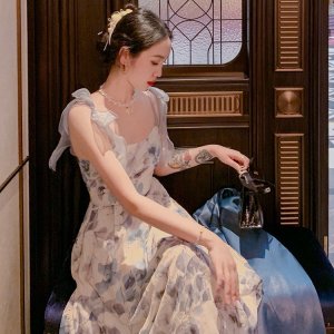 Đầm midi Hoa tay ngắn màu xanh lam Tòa án Pháp Váy thanh lịch 2022-2