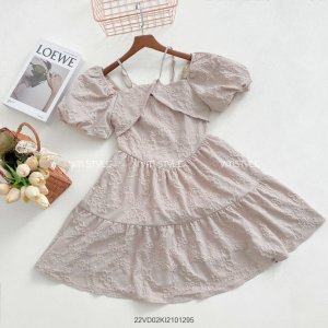 Đầm xòe hoa nổi tay phồng VM STYLE 2 tầng thời trang nữ ulzzang 22VD02KI2101-3