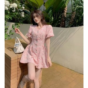 Váy gấm hở lưng hoạ tiết nổi tay bồng xinh xắn-7