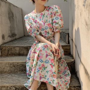 Váy hoa nhí vintage dáng dài maxi xòe qua gối HSG082, đầm dáng xòe cổ tròn tay bồng chun eo dễ mặc-4