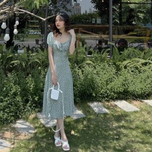 Váy hoa nhí vintage, đầm hoa cổ vuông xẻ tà phong cách Hàn Quốc xixeoshop - v84-2