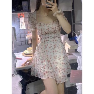 Váy hoa nhỉ hở lưng tay bồng viền ren hot trend- Hàng QC-7