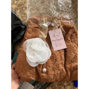 váy ren đuôi cá kèm hoa-4