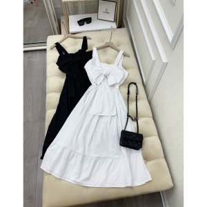Váy đầm nữ 2 dây buộc nơ lưng trắng đen dáng suông dài cổ vuông freesize phom rộng đi biển du lịch hở lưng sexy C306-8
