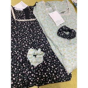 [Ảnh thật] Đầm - váy hoa nhí cổ ren kèm chun turban buộc tóc-2