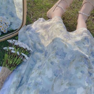 Đầm hai dây hoa nhí, Váy maxi dài đi biển dễ thương xinh xắn BiiNoo VH05-8