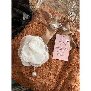 váy ren đuôi cá kèm hoa-6