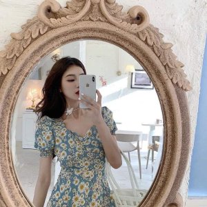 Váy hoa vintage xẻ chân Vayhoacucxanh-5