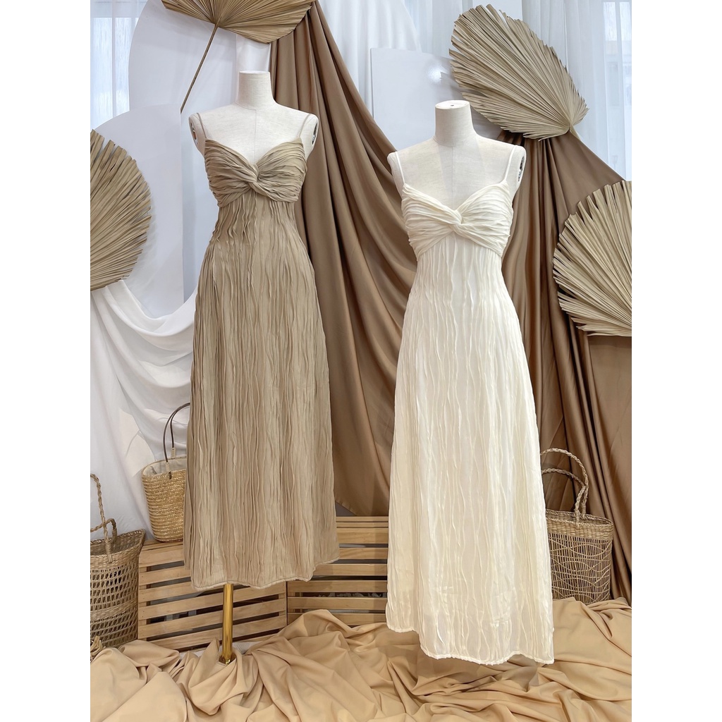 [Mã 55FASHIONSALE giảm 12% đơn 99K] VÁY 2 Dây BASIC xoắn ngực [Moment House]-1