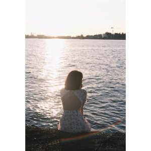 (Ảnh thật)(sẵn L) Váy đầm hoa nhí hở lưng cổ vuông dáng xoè thắt nơ phối ren xinh xắn tiểu thư đi chơi du lịch đi biển-7