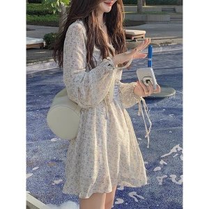 [Mã 55FASHIONSALE giảm 12% đơn 99K] Váy hoa nhí tím kèm corset siêu xinh-2