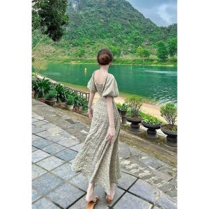 Váy đầm nữ dáng xòe cổ vuông tay phồng họa tiết phối nút bọc-5