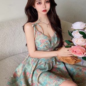 Đầm Hai Dây Họa Tiết Hoa Phong Cách Mới 2022 Cho Nữ-7