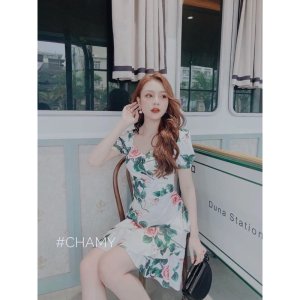 BÁN SỈ VÁY TRẮNG HOA HỒNG VẠT BÈO CỔ TIM CHO NỮ-9