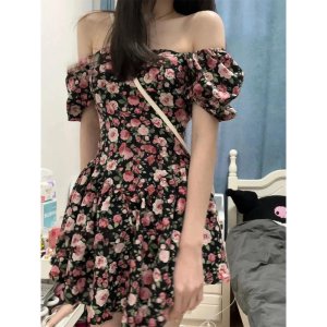 Đầm Hoa Cổ Vuông Tay Phồng Màu Tối Phong Cách Mới Của Bạn Rose~2022-4