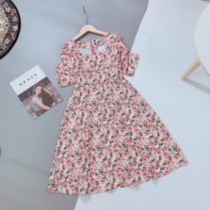 VNU220 - VÁY HOA HỒNG LÁ XANH CỔ VUÔNG TAY NHÚN-5