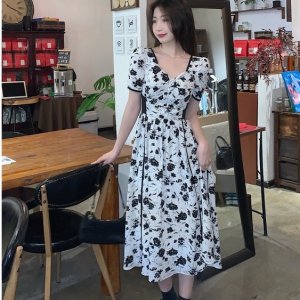 Đầm Chữ A Tay Ngắn Cổ Chữ V Họa Tiết Hoa Thời Trang Sành Điệu Cho Nữ-6