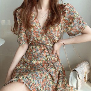 Thanh lý váy hoa nhí cổ tim, dây thắt eo, dáng ngắn đuôi cá nhỏ-1