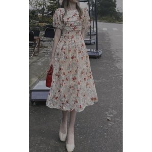 Váy Hoa Đỏ Xếp Ly Ngực Vintage-9