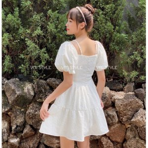 Đầm xòe hoa nổi tay phồng VM STYLE 2 tầng thời trang nữ ulzzang 22VD02KI2101-2