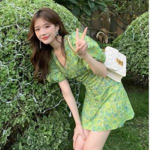 Váy hoa xanh cổ V tay bồng cúc bọc siêu xinh(kèm ảnh thật)-2