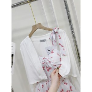 Set váy 2 món váy hoa 2 dây khóa lưng kèm áo khoác thun gân, Váy 2 dây hoa xếp ly ngực siêu xinh-9