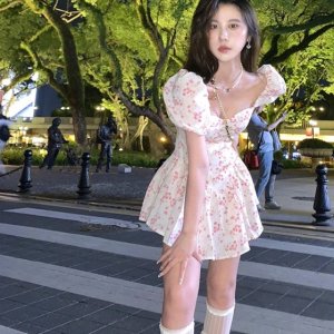 Đầm Ngắn In Hoa Trễ Vai Quyến Rũ Thời Trang Cho Nữ-4