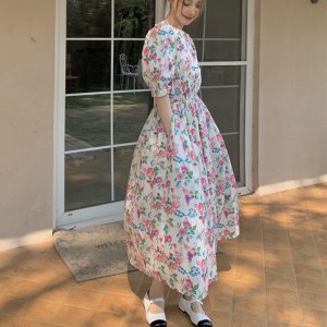 Váy hoa nhí vintage dáng dài maxi xòe qua gối HSG082, đầm dáng xòe cổ tròn tay bồng chun eo dễ mặc-2