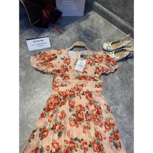 Váy hoa đỏ xếp ly ngực màu mới hot hit 2022 tay bồng siêu xinh-6