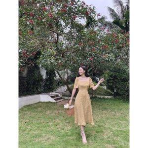 Váy đầm nữ midi cổ vuông trẻ trung họa tiết hoa nhí Calie VM036-5