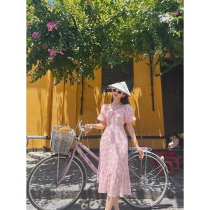 Váy đầm tơ hoa đính nổi màu hồng pastel Louise trễ vai buộc dây cổ đi du lịch đi chơi YAME-1