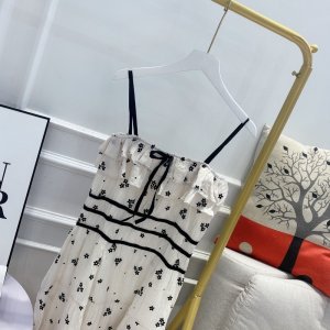 VÁY HOA NHÍ ĐEN 2S NỀN KEM KÈM NƠ ĐEN-6