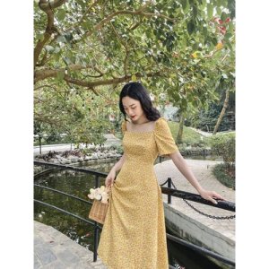 Váy đầm nữ midi cổ vuông trẻ trung họa tiết hoa nhí Calie VM036-6