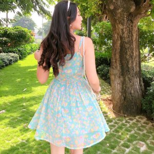 Váy 2 dây hoa nhí thiết kế DONNA màu xanh mint làm sáng da-5