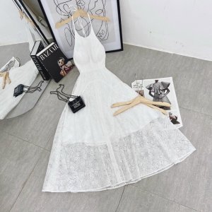 váy yếm hoa nổi-4