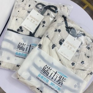 VÁY HOA NHÍ ĐEN 2S NỀN KEM KÈM NƠ ĐEN-7