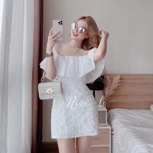 VÁY XỐP TRỄ VAI HOA NỔI MÀU TRẮNG XINH YÊU-4