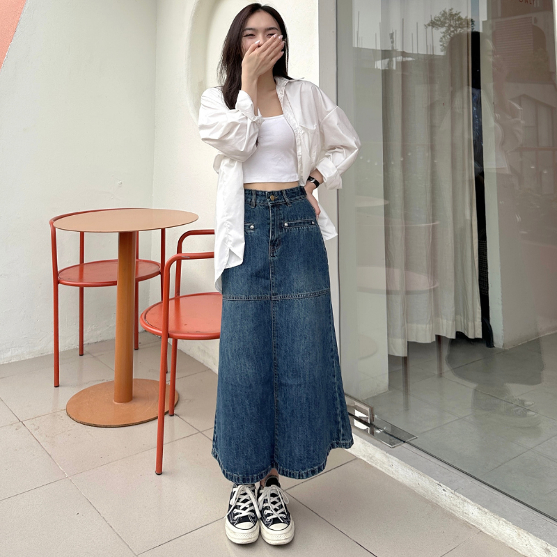 Chân váy jean bò dài dáng xòe có thắt eo lưng màu chàm đậm Meisy-5