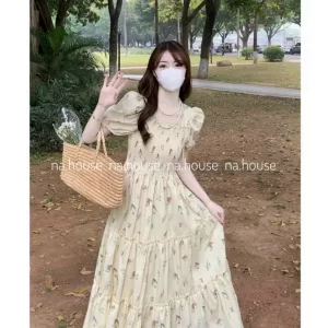 Đầm hoa nhí dáng dài cổ vuông bo chun eo đi chơi đi biển Nahouse váy maxi nữ xốp xòe thiết kế đẹp và sang trọng màu nude-8