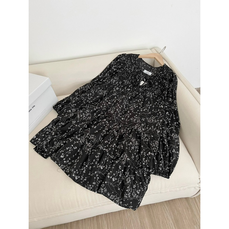 [NEW]ĐẦM HOA NHÍ BABYDOLL ĐEN DÀI TAY NHÚN LI VAI style Ulzzang-5